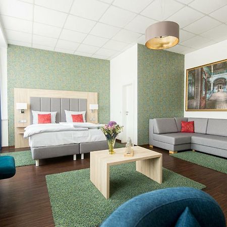 דארמשטאדט Pallas Hotel מראה חיצוני תמונה
