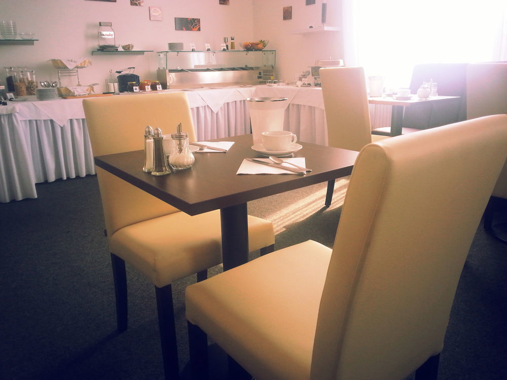 דארמשטאדט Pallas Hotel מראה חיצוני תמונה