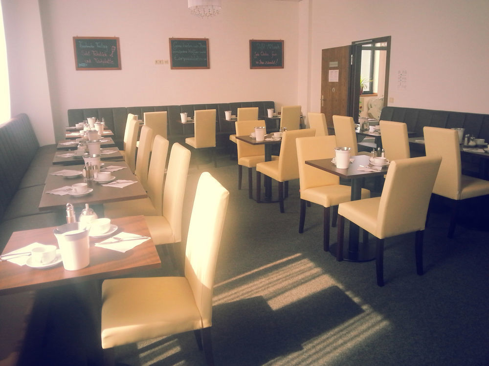 דארמשטאדט Pallas Hotel מראה חיצוני תמונה