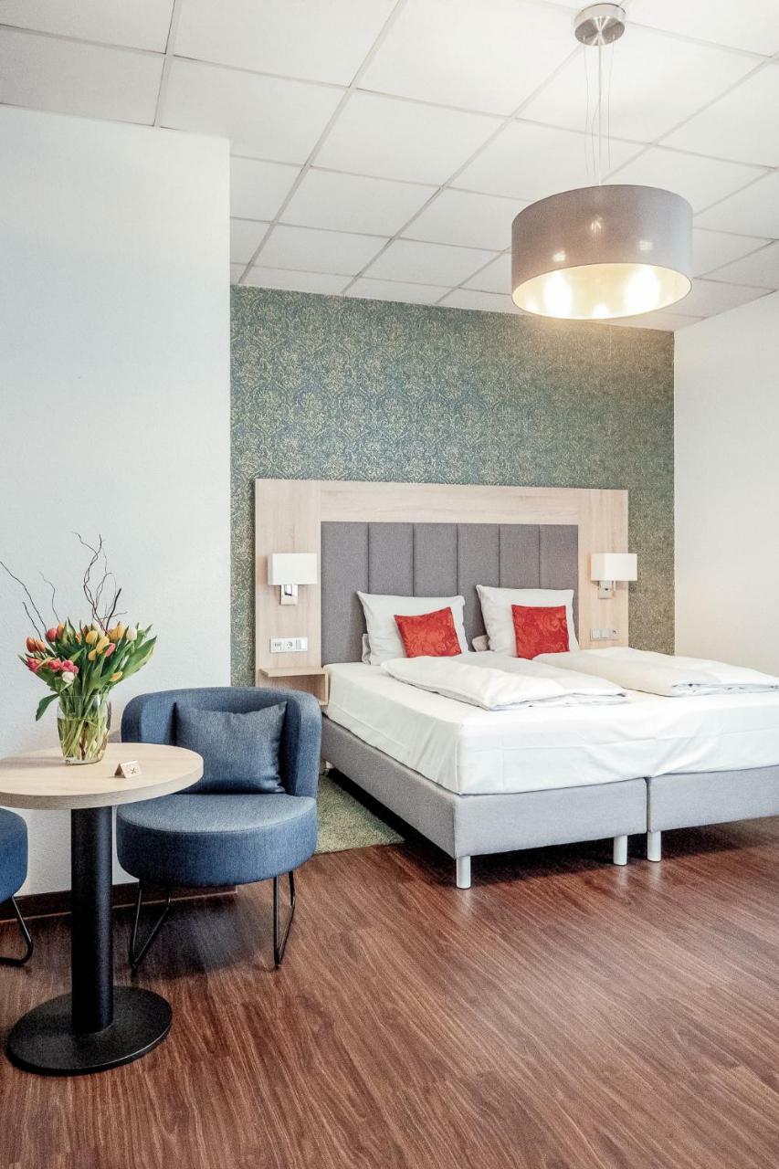 דארמשטאדט Pallas Hotel מראה חיצוני תמונה